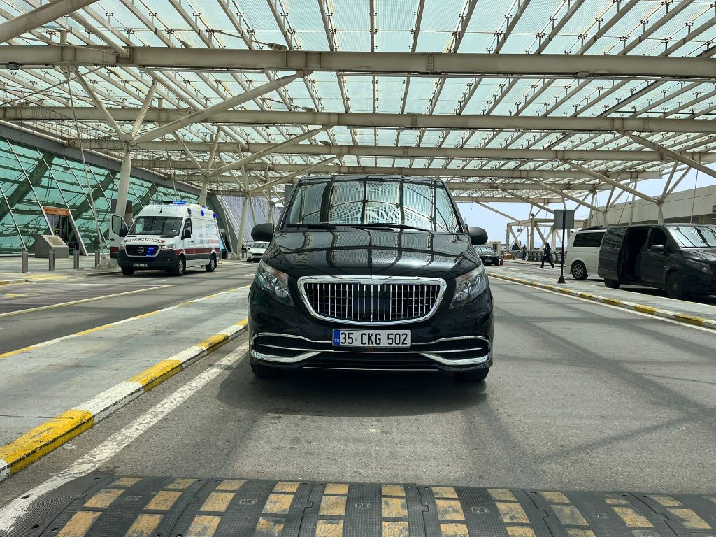 İzmir Ayvalık VIP transfer Mercedes Vito